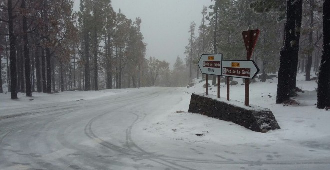 Imagen de la nevada del lunes en Gran Canaria. / @GranCanariaCab