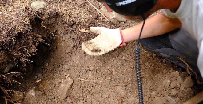 Restos de balas encontrados a los alrededores de la fosa