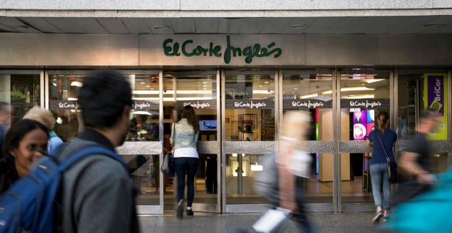 Fachada del establecimiento de El Corte Inglés en la Plaza de Callao, en Madrid. EFE/Luca Piergiovanni