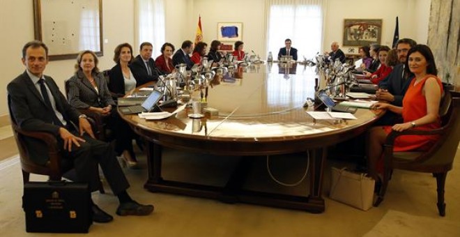 El jefe del Ejecutivo, Pedro Sánchez, preside el primer Consejo de Ministras y Ministros de su Gabinete.LA MONCLOA/J.M.Cuadrado.