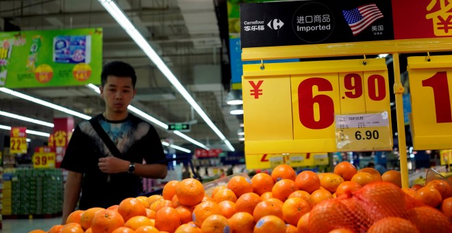 Naranjas importadas de EEUU en un mercado en Shanghai. REUTERS/Aly Song