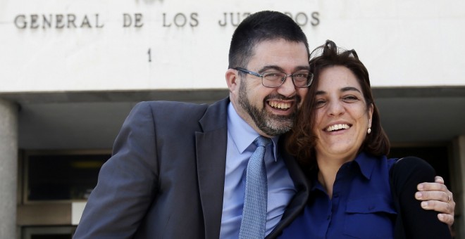 Carlos Sánchez Mato y Celia Mayer, a la salida de los Juzgados de Plaza de Castilla tras declarar como investigados en el juzgado número 21 de Madrid. - EFE