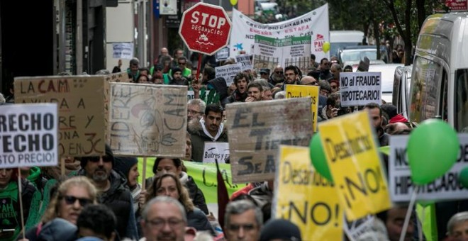 Manifestación en Madrid organizada por la PAH por el derecho a una vivienda digna.- EFE