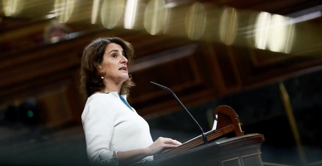 La ministra de Transición Energética y Medio Ambiente, Teresa Ribera, durante su intervención en el pleno del pleno celebrado hoy en el Congreso de los Diputados.EFE/Mariscal