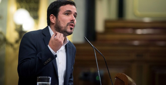 El coordinador general de IU, Alberto Garzón durante su intervención en el pleno del Congreso. EFE/Luca Piergiovanni