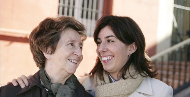 Con su hija Lucía Viñuela. / L’Oréal-Unesco For Women in Science