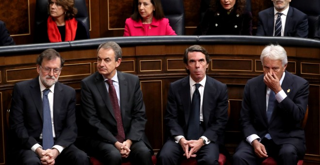 Los expresidentes del Gobierno Mariano Rajoy, José Luis Rodríguez Zapatero, José María Aznar, y Felipe González, durante el acto de conmemoración del cuarenta aniversario de la Constitución que preside el rey Felipe VI en el Congreso. REUTERS/Susana Vera