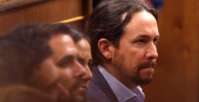 El líder de Unidos Podemos, Pablo iglesias, durante el acto de conmemoración del cuarenta aniversario de la Constitución presidido por el Rey en el Congreso. EFE/Kiko Huesca