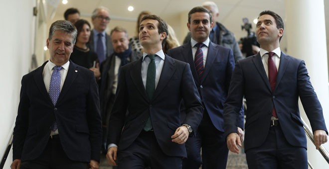 Ignacio Cosidó (izquierda) y Pablo Casado. / EDU PARRA (EP)