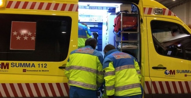 Foto de archivo de una ambulancia del Summa 112. / EFE