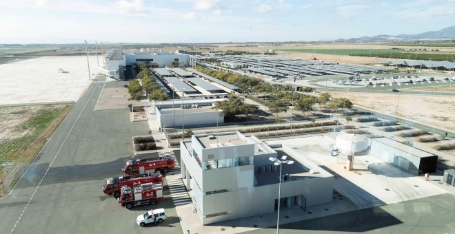 Vista del aeropuerto de Corvera desde la torre, momentos antes de ser inaugurado por el rey Felipe VI. EFE/Marcial Guillén