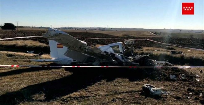 Dos personas murieron en la provincia de Madrid al caer la avioneta en el término municipal de Quijorna (Madrid).