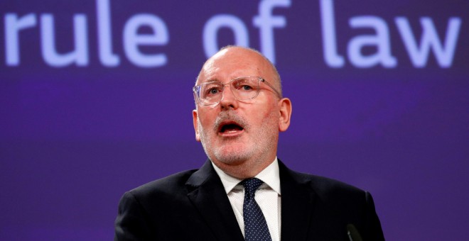 El vicepresidente de la Comisión Europea, el holandés Frans Timmermans, en una rueda de prensa en Bruselas. REUTERS/Francois Lenoir