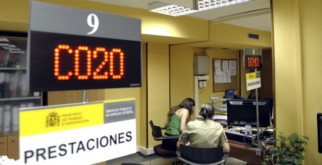 En la imagen, interior de una oficina de empleo de Valladolid. EFE/Archivo