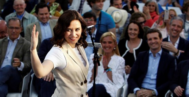 21/05/2019.- La candidata del PP a la Comunidad de Madrid, Isabel Díaz Ayuso, interviene en un acto electoral junto al presidente PP, Pablo Casado, esta tarde en Collado Villalba. EFE/ Paolo Aguilar