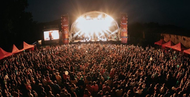 Foto aèria d'un dels escenaris del Festival Clownia.