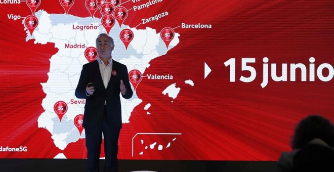 El presidente de Vodafone España, Antonio Coimbra, durante la presentación, este lunes, de los servicios 5G de la compañía en España. EFE/Paco Campos