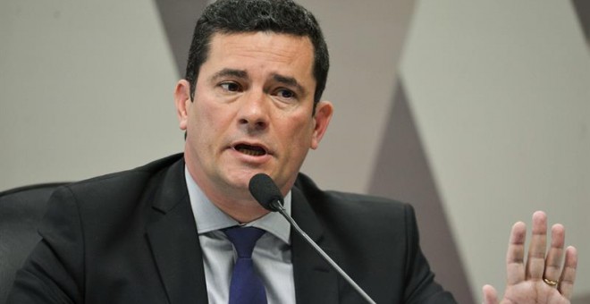 Fotografía cedida por la Agencia Brasil que muestra al ministro de Justicia, Sergio Moro, mientras presta declaración ante el Senado brasileño. - EFE