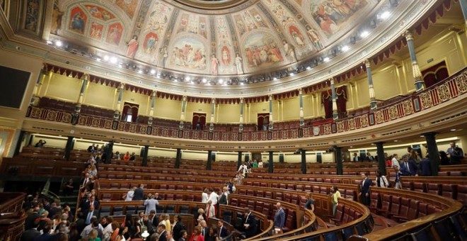 Vista general del hemiciclo del Congreso de los Diputados tras finalizar la segunda votación del debate de investidura. EFE