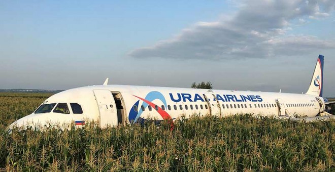 Imagen del Airbus 321 siniestrado cerca de Moscú. REUTERS