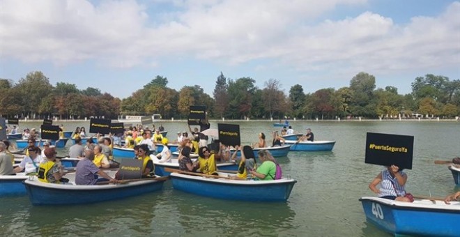 Amnistía Internacional exige desde las barcas del Retiro de Madrid 'puerto seguro ya' para el Open ArmsEUROPA PRESS