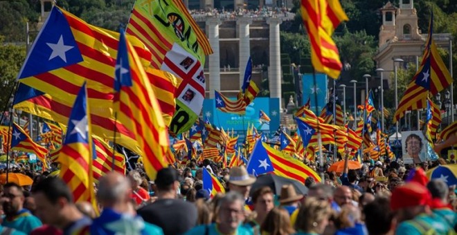 Centenars de milers de persones han omplert la plaça Espanya i els carrers adjacents en la manifestació de l'ANC. EUROPA PRESS