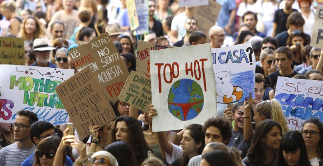 Los jóvenes de localidades como Palma de Mallorca se manifiestan para exigir acciones que frenen el cambio climático. / Europa Press