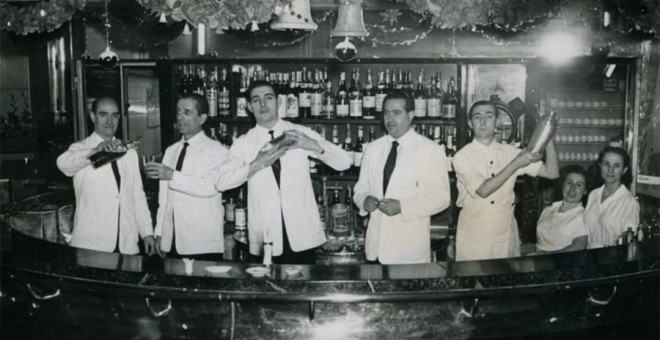 Celebración de las navidades en el bar americano del edificio Capitol. Cedida por Alberto Herreros Castillo.