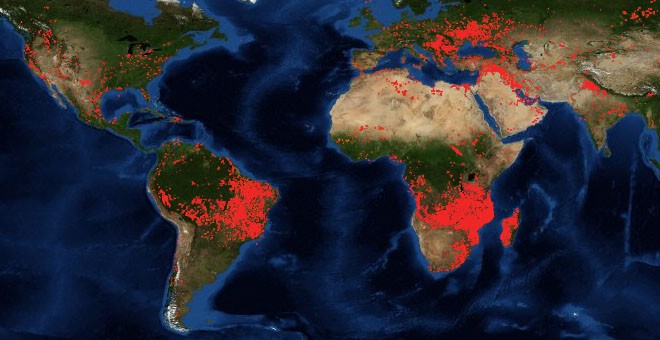 Captura de las imágenes satélite de FIRMS (NASA) del 16 de octubre de 2019. / FIRMS
