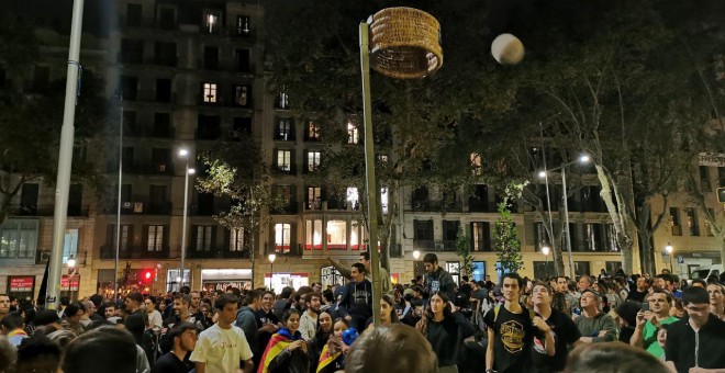 A la concentració dels CDR dels Jardinets també hi havia una cistella de corfbol. QUERALT CASTILLO