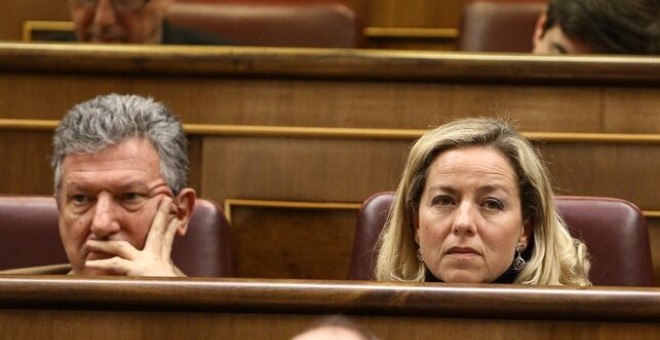 Imagen de archivo de Pedro Quevedo (NC) y Ana Oramas (CC) en el Congreso de los Diputados. EFE