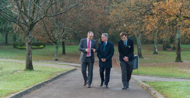 El lehendakari Iñigo Urkullu durante su visita al colegio Munabe, del Opus Dei. COLEGIO MUNABE