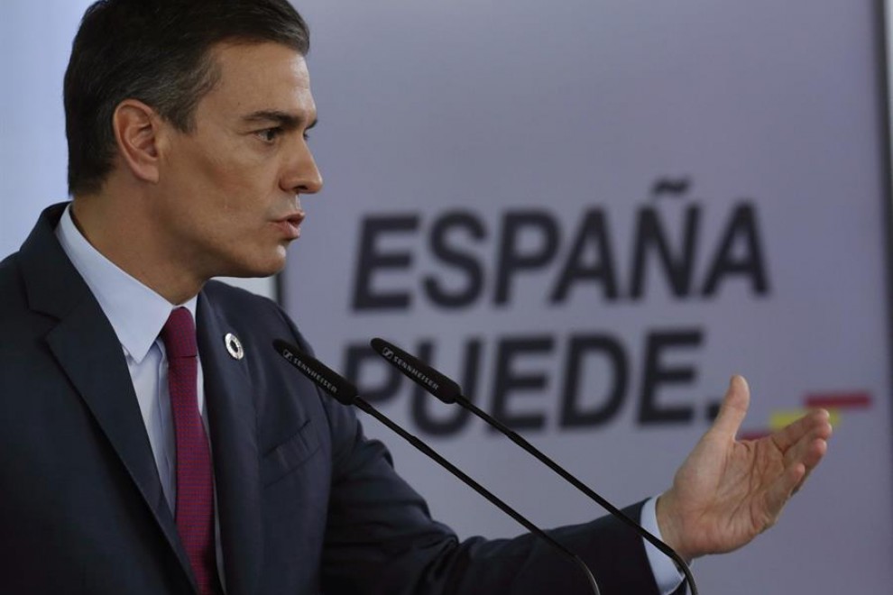 El presidente del Gobierno, Pedro Sánchez, en rueda de prensa ofrecida esta tarde en el Palacio de La Moncloa tras participar en la cumbre telemática del G20 organizada por Arabia Saudí.