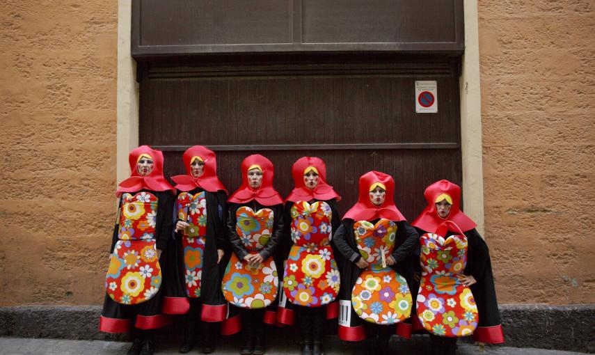 Las Mariuskas en el Carnaval de Cádiz. /REUTERS-Marcelo del Pozo