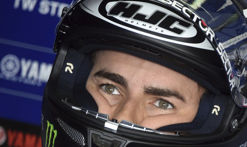 El piloto español de MotoGP, Jorge Lorenzo, del equipo Movistar Yamaha, durante la sesión de entrenamientos libres en el circuito de Sachsenring, Alemania, hoy. El Gran Premio de Motociclismo de Alemania se celebrará el próximo 12 de