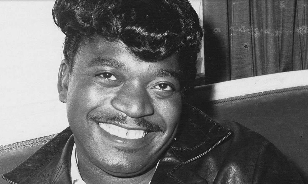 Percy Sledge, cantante estadounidense de soul y blues. Sledge fue una de las figuras clave del soul y uno de los pioneros del llamado country soul a finales de la década de 1960. Más conocido por su canción "When a Man Loves a Woman". Falleció el 14 de ab