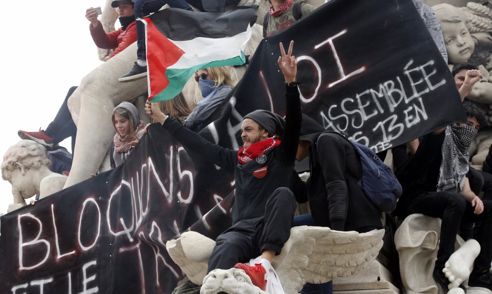 Estudiantes franceses se manifiestan en contra de la reforma laboral francés en Marsella, Francia. REUTERS