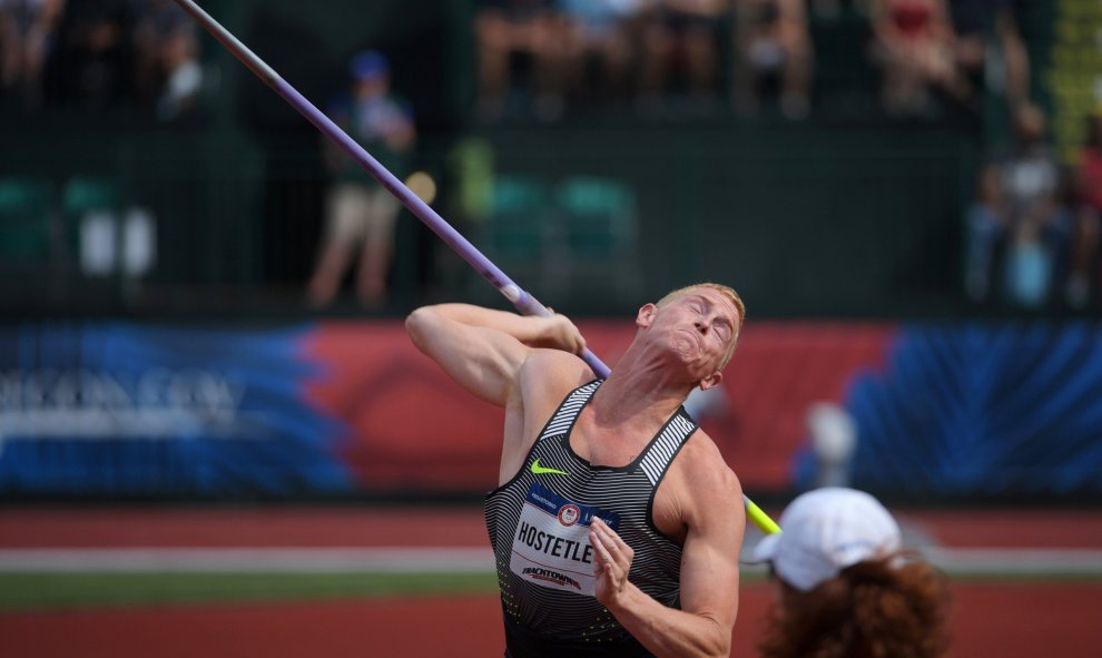 Cyrus Hostetler en la final de lanzamiento de jabalina del campeonato de atletismo que se celebra en Hayward Field. REUTERS.