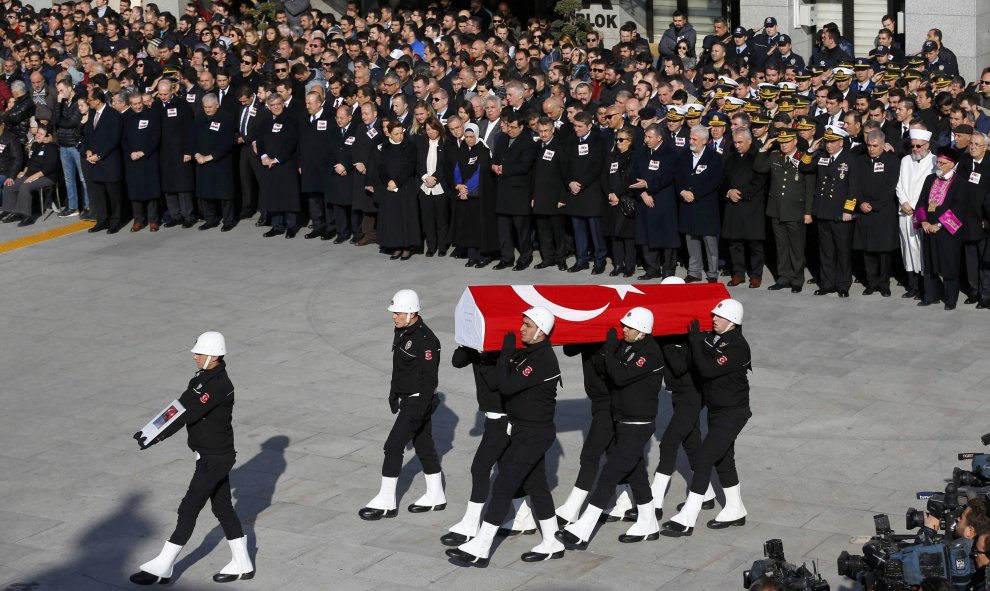 El atentado en Estambul, en imágenes./ REUTERS