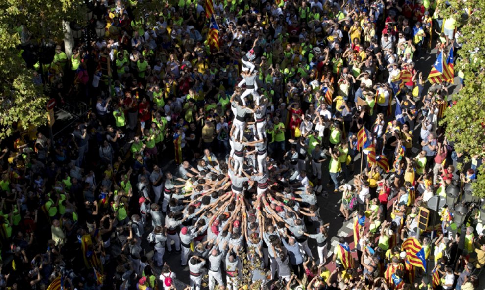 Vista de un casteller durante la tradicional manifestación / EFE