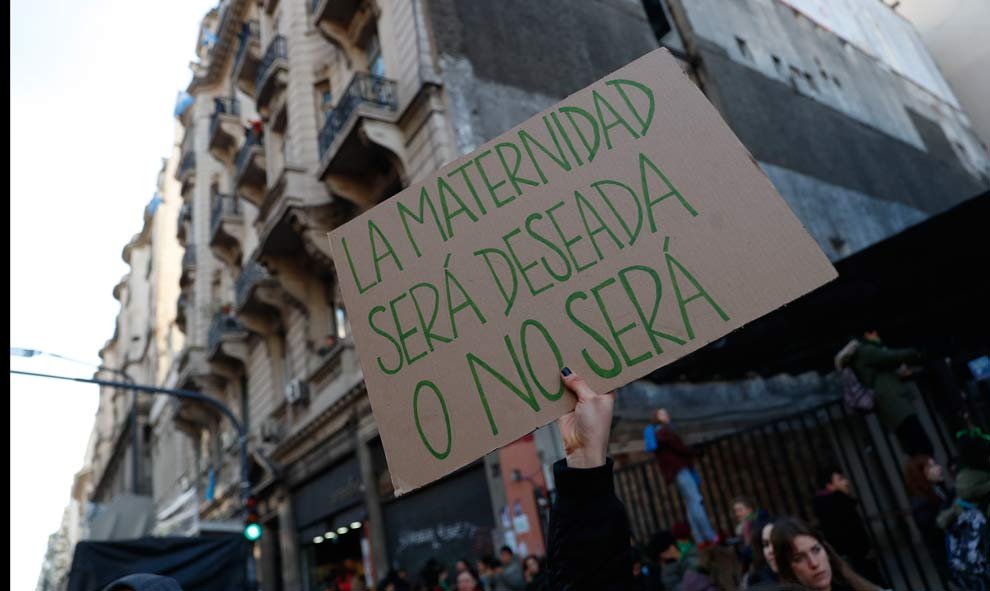 "La maternidad será deseada o no será". Amén. (DAVID FERNÁNDEZ | EFE)