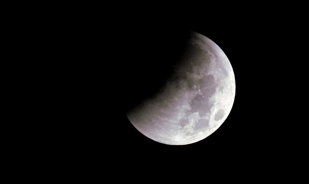 La luna de sangre, desde Shanghai, China. REUTERS/Aly Song