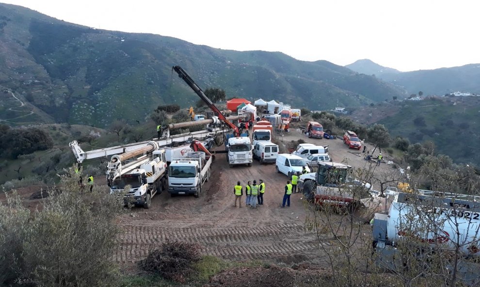 Los efectivos de rescate continuaban trabajando en la búsqueda de Julen. EFE/ Bomberos de Málaga