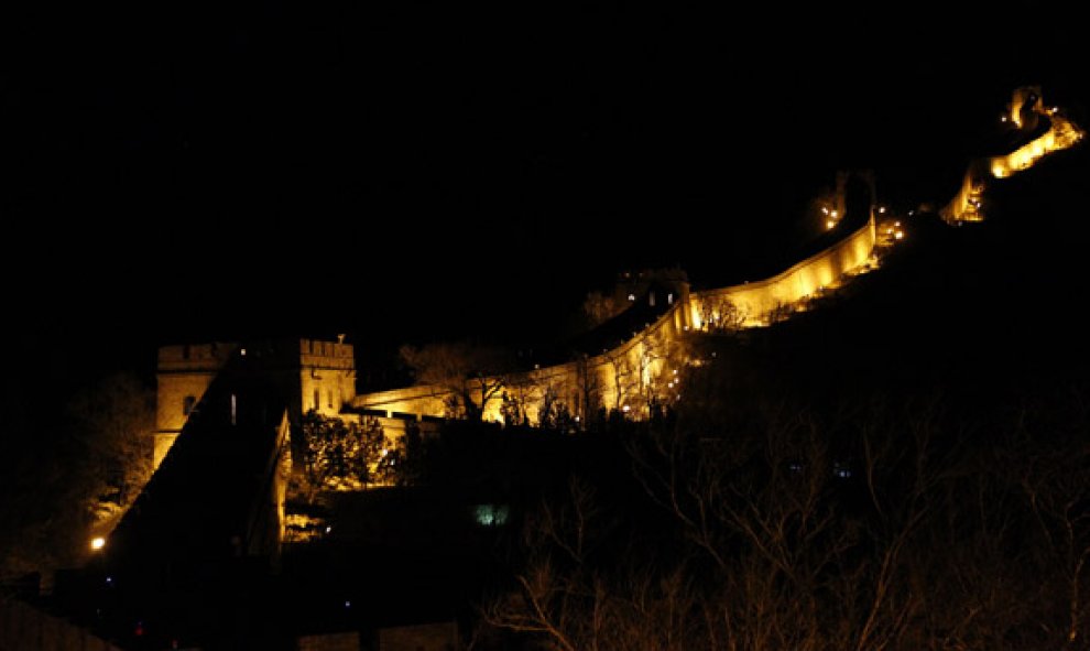 La muralla china durante la Hora del Planeta./Reuters