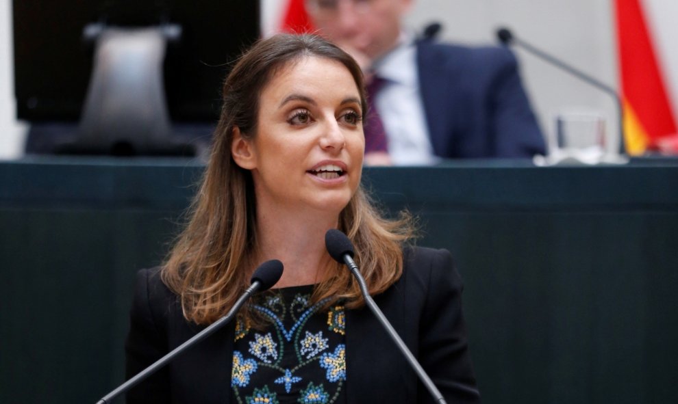 Andrea Levy, del Partido Popular, durante su intervención en la sesión constitutiva del ayuntamiento de Madrid hoy en el Palacio de Cibeles. El cabeza de lista del PP al Ayuntamiento de la capital de España, José Luis Martínez Almeida, ha sido proclamado