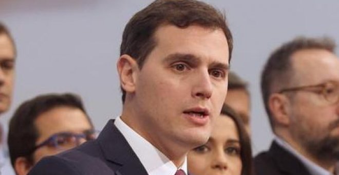 El presidente de Ciudadanos, Albert Rivera (centro), durante la presentación de su equipo para la Ejecutiva del partido. EFE/Víctor Lerena