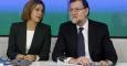 Mariano Rajoy, junto a la secretaria general del PP, María Dolores de Cospedal, al inicio hoy de la reunión del Comité Ejecutivo Nacional del PP. EFE/J. J. Guillén