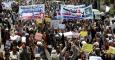 Manifestación anti-hutí y en apoyo del presidente Abdu-Rabbu Mansour Hadi en la ciudad de Ibb, en el centro de Yemen.  REUTERS/Mohammed al-Moailme