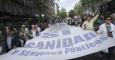 Imagen de la marcha de la marea blanca de este domingo. EFE/Víctor Lerena