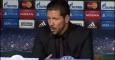 El entrenador del Atlético de Madrid, Diego Pablo Simeone, dijo tras la eliminación de los suyos en la vuelta de cuartos de final de la Liga de Campeones que se va "muy orgulloso de su equipo", un "equipo de hombres" que trabaja "enormemente bien".